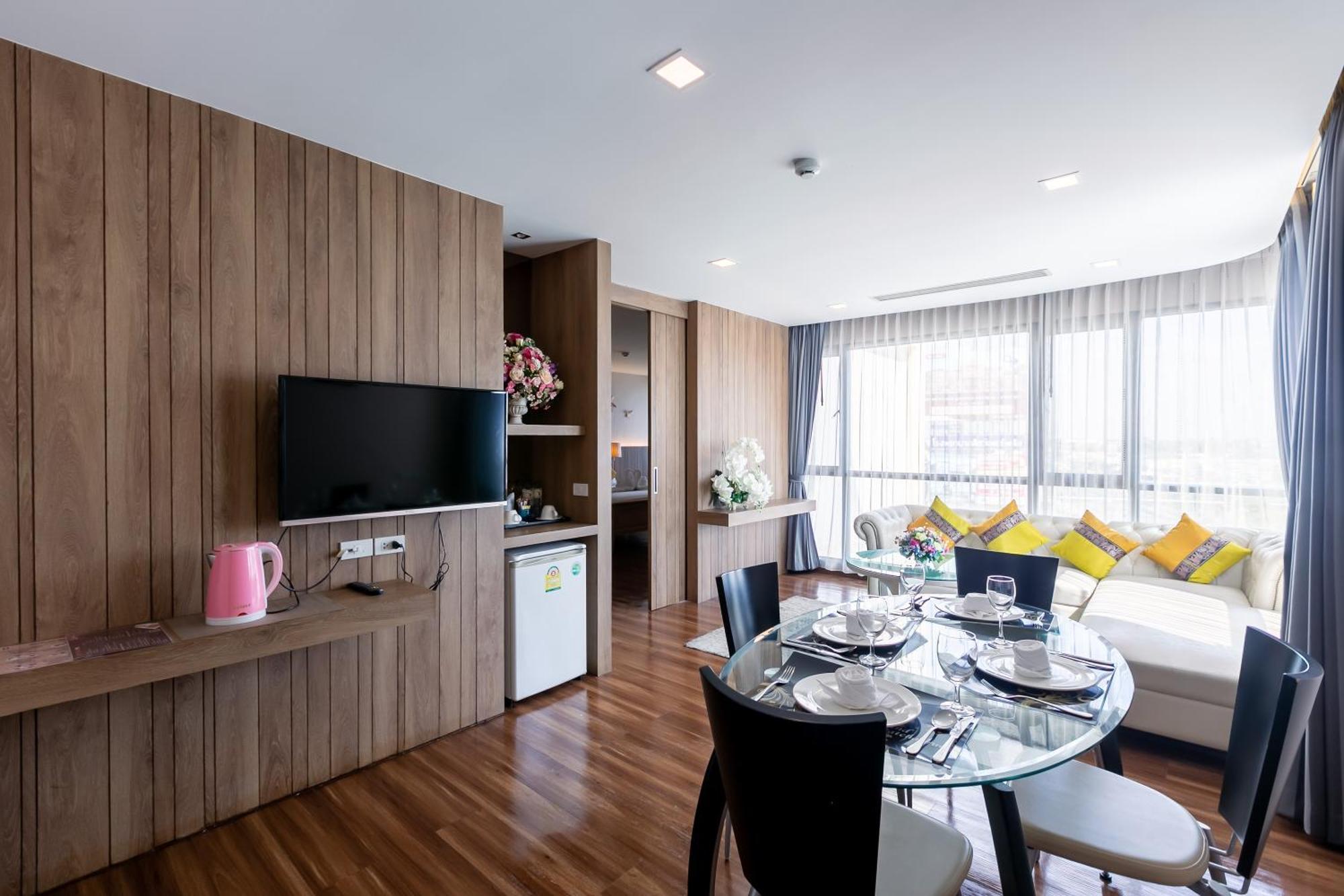 Grand Ratchapruek Hotel Пак-Крет Экстерьер фото