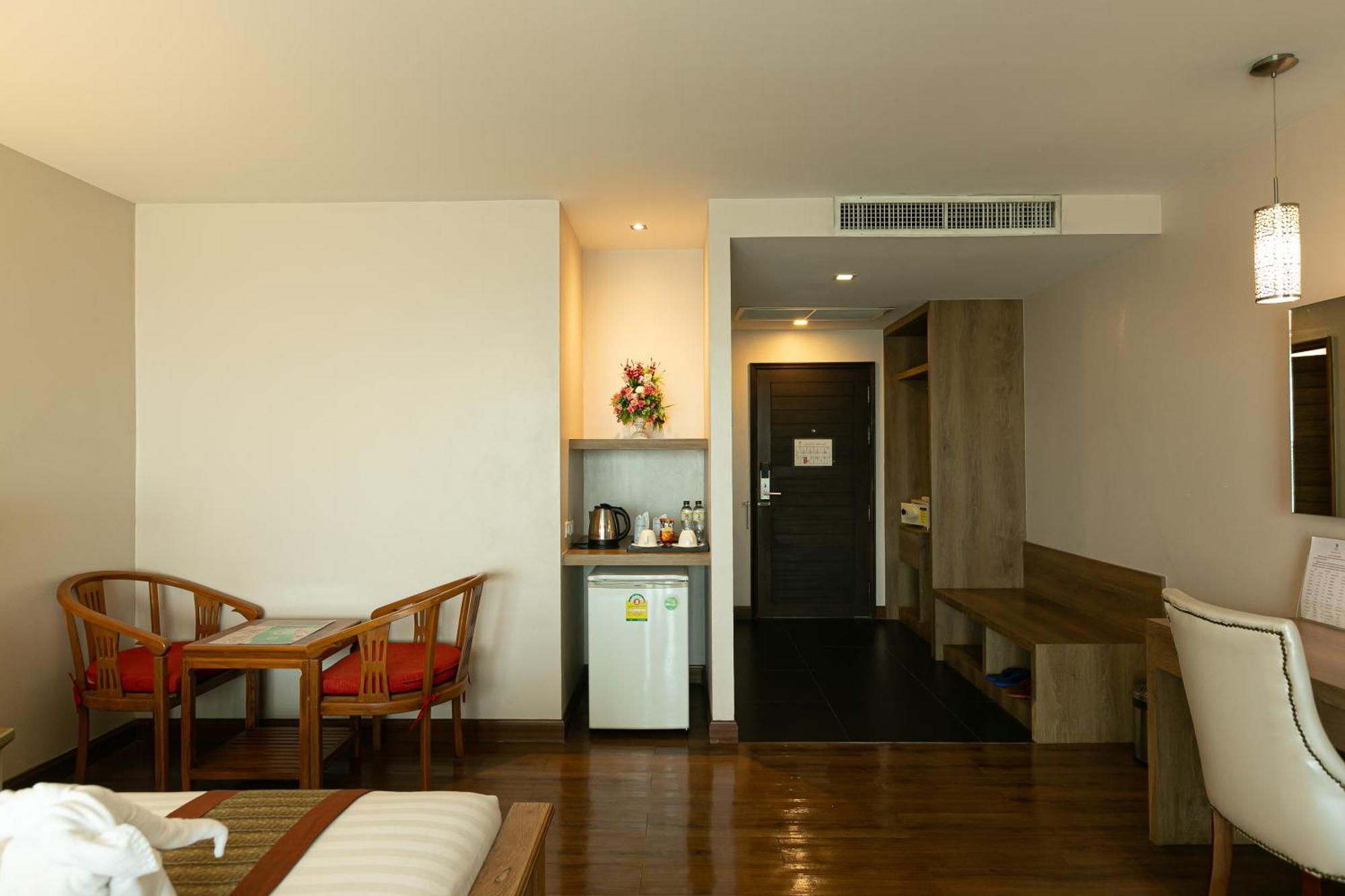 Grand Ratchapruek Hotel Пак-Крет Экстерьер фото